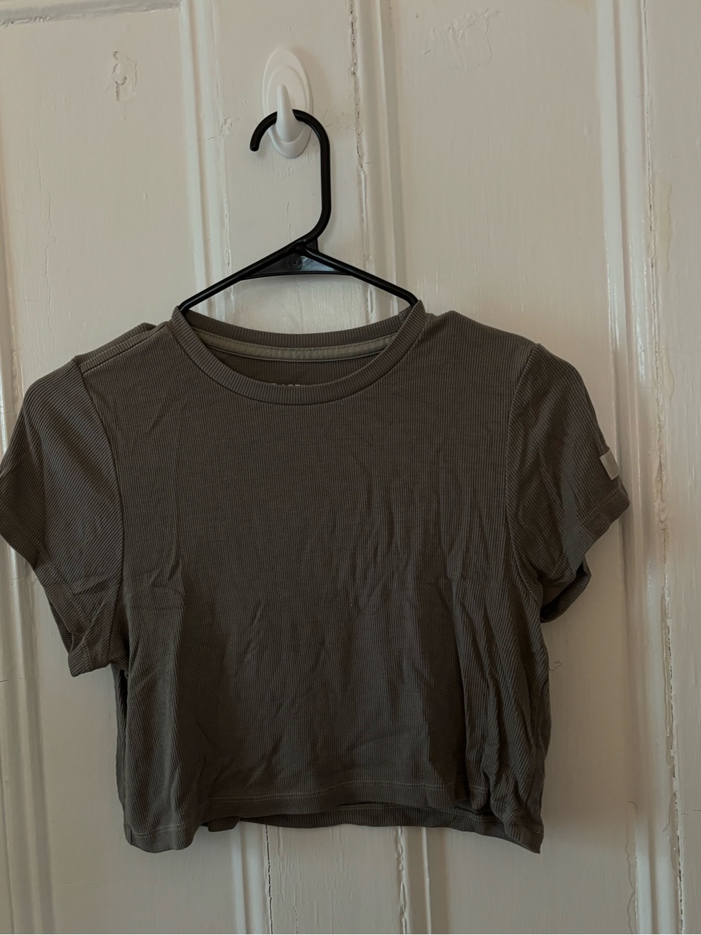 SET Active Olive Ribbed Crop Tee